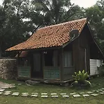 Kanaka Lake Villa