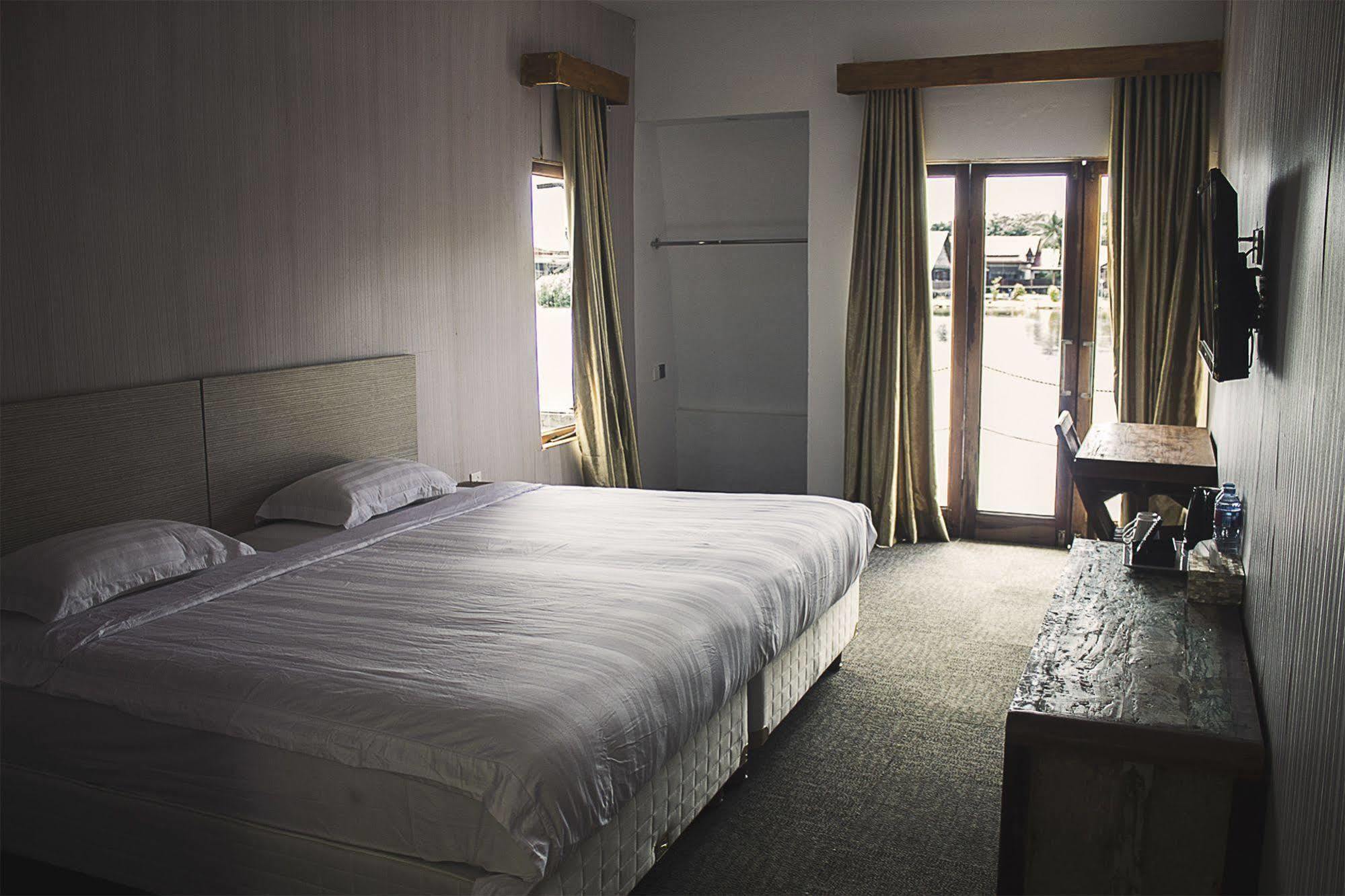 Kanaka Resort 4*